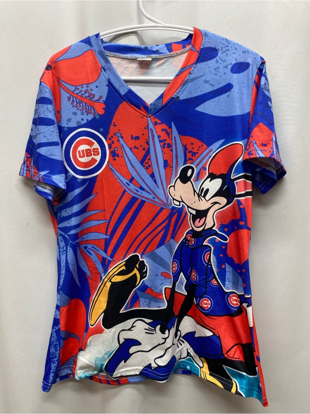 Chicago Cubs womens size large Hawaiian shirt Goofy Stadium giveaway promo